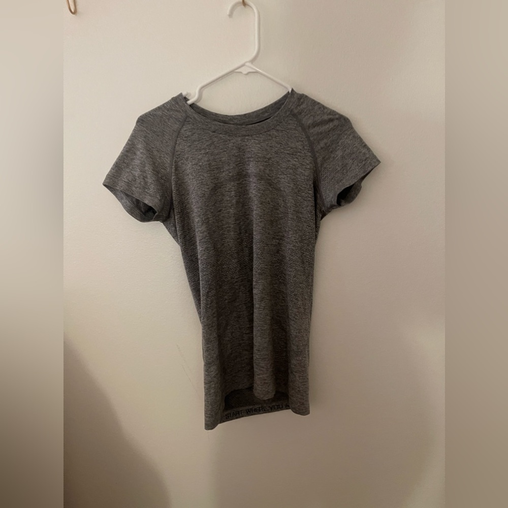 lululemon swiftly tech grey size 8
